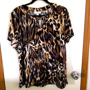 Women’s workwear blouse